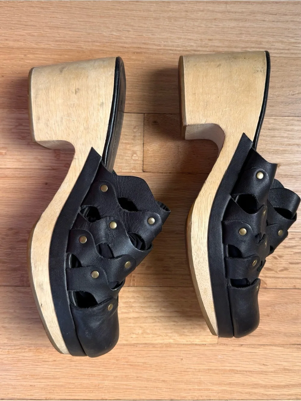 Rachel Comey Black Scalloped Stud Slide Mules - Picture 3 of 7